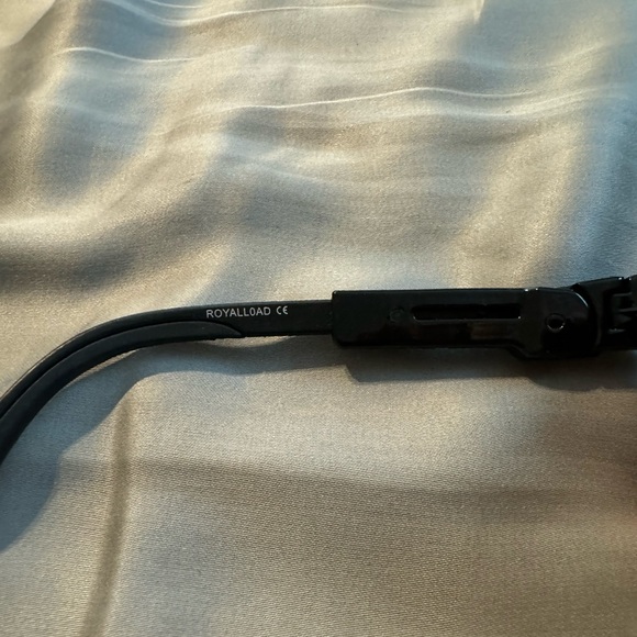 Purple to Gold Pit Vipers - Picture 4 of 5